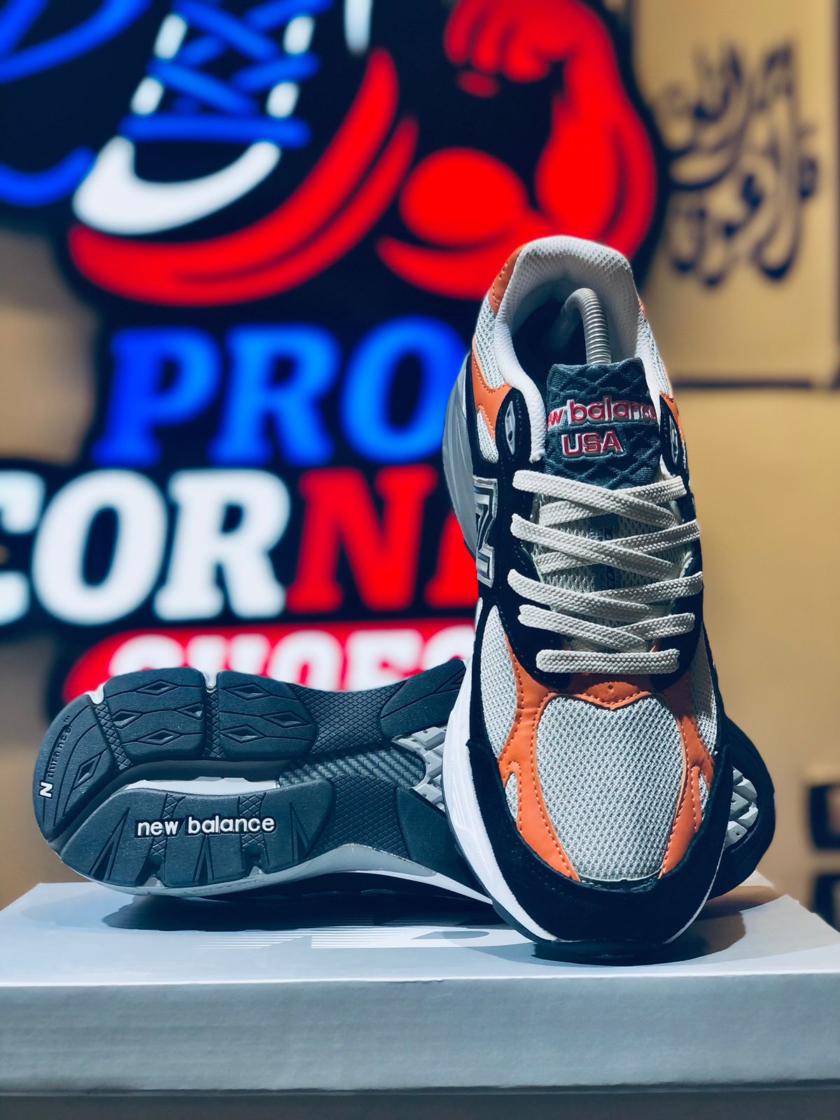 New Balance 990 - Black Orange